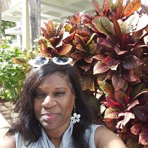 Meet your Posher, Pamela